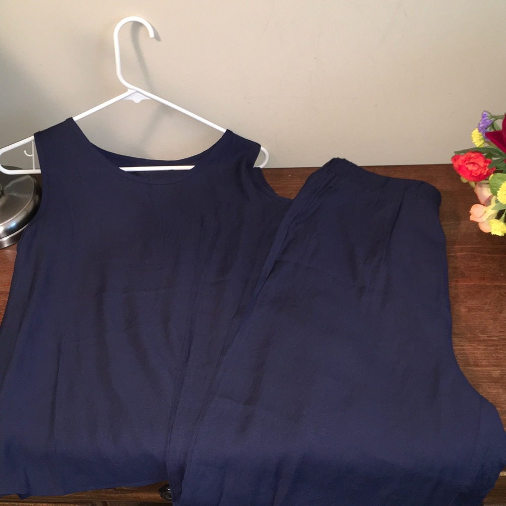 Women's Navy Sleeveless Top and Pants Set - Elegant Two-Piece